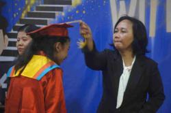 Wisuda Pelepasan Siswa SD Kristen Widya Wacana Jamsaren, Ajak Anak Tetap Rendah Hati dan Jujur