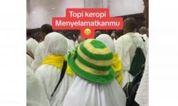 Aksi Viral Penyelamat di Lautan Manusia! Grup Jamaah Haji Indonesia Pakai Topi Keroppi?