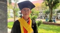 Jadi Wisudawan Terbaik UGM Predikat Cumlade, ini Kisah Aliman Anak Buruh asal Batu Aji Batam