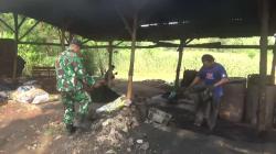 Anggota TNI di Tuban Buka Usaha Produksi Arang Limbah Batok Kelapa, Laris Manis Jelang Idul Adha