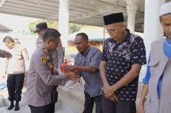 Polres Pidie Gelar Bakti Sosial dan Salurkan Bantuan Sembako untuk Masyarakat Kurang Mampu