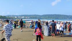 Libur Panjang Idul Adha Pantai Pangandaran Menjadi Salah Satu Tujuan Para Wisatawan