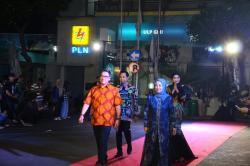 PT Smelting Dukung Gelaran Batik Fashion Street, Rancangan Perajin Batik Gresik