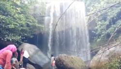 Curug Luhur, Pesona Wisata Tersembunyi di Cijaku Lebak Selatan