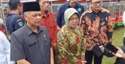 Mensos Risma Bagikan 50 Gerobak untuk Penerima PKH di Tasikmalaya: Mari Ubah Takdir jadi Lebih Baik