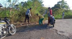 Penemuan Bayi di Pinggir Jalan Hebohkan Warga Lewa Sumba Timur, Warganet Bereaksi di Media Sosial