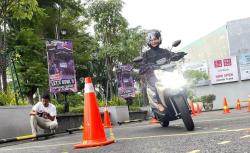 Putri Solo Jajal All New Honda BeAT: Jujur Saya Suka, Enak Motornya!