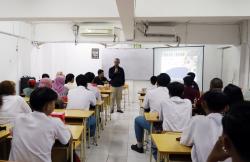 SMK IPIEMS Surabaya Punya Kelas Pengembangan Diri Buat Siswa Terpilih, Pelajarannya Bikin Terharu