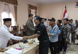 DPRD Kobar Gelar RDP Bersama Asosiasi Pedagang Pasar Bahas Biaya Retribusi