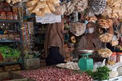 Harga Bawang Merah di Pasar Mentok Mengalami Penurunan