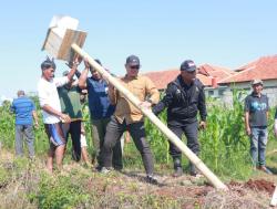 Dinas Pertanian Kuningan Bangun Rumah Burung Hantu di Kawasan Lahan Pertanian Warga