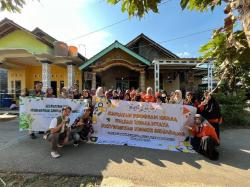 “Mahasiswa KKN UNNES Ajak Kader PKK Berinovasi Olah Limbah Organik Rumah Tangga Menjadi Pupuk Kompos