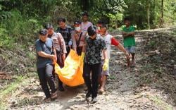 Lansia Ditemukan Tewas dengan Tumpukan Kayu Bakar di Nias, Polisi Lakukan Autopsi