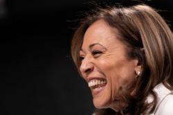 Kamala Harris Berencana Keliling Amerika