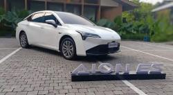 GIIAS 2024 : Sedan Listrik Aion ES Bisa Tempuh Jarak 442 Km, Dibanderol Rp386 Juta