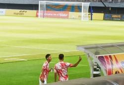 Timnas Indonesia U-19 vs Timor Leste U-19, Jens Raven Keliling Lapangan Terpesona Keindahan Stadion