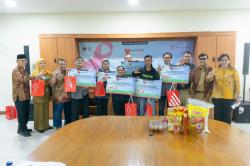 Bank DKI Peduli Berikan Bantuan Anak dengan HIV (ADHIV)  melalui Komisi Penanggulangan AIDS Provinsi