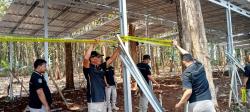 Satpol PP Kota Semarang Segel Lapak PKL yang Dibangun di Area Perhutani Mijen