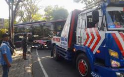 Alami Kendala Mesin, Bus Citra Dewi Kecelakaan Tunggal di Gombel Semarang