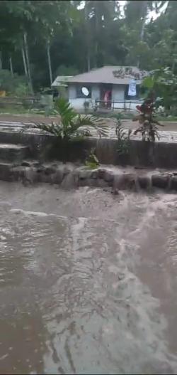 Banjir Lahar Dingin Gunung Lewotobi Laki Laki Terjang Pemukiman, Warga Panik Hingga Selamatkan Diri