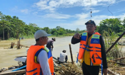 Penanganan Tanggul Jebol di Desa Pombakka