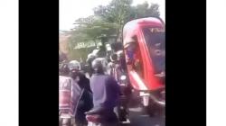 Viral Mobil Damkar di Sragen Terjebak Konvoi Pesilat Tak Beri Jalan meski Sudah Diklakson