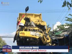 Diduga Rem Blong, Truk Tabrak Truk yang Tengah Terparkir