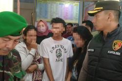 Sepasang Kekasih di Medan Ditangkap saat Pesta Narkoba, Barang Bukti Alat Isap Sabu hingga Sajam