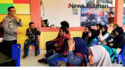 Kapolsek Tapango Jadi Pemateri Penyuluhan Hukum TMMD Ke-121 Kodim 1402/Polman TA.2024