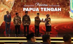 Wapres Ma'ruf Amin Berikan Penghargaan UHC Awards kepada 493 Kepala Daerah