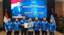 Dedy Palimbong Terima SK B1 KWK Partai Demokrat di Pilkada Toraja Utara 2024