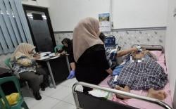 RS Hastien Karawang Gelar Pemeriksaan Ibu Hamil dan Skrining Katarak Gratis di Pakisjaya