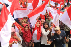 Hormati Pahlawan, Pemkab Mojokerto Bagikan 1.500 Bendera