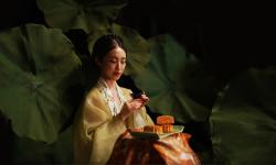 Festival Kue Bulan, Hotel di Surabaya Ini Hadirkan Keindahan Tradisional Tionghoa