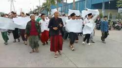 Ulama dan Santri Geruduk Pabrik Miras di Cikande Kabupaten Serang Tuntut Tutup Secepatnya