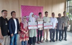 Lewat Teman UMKM, Smartfren Dorong Usaha Lokal di Bandung Barat Go Digital