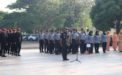 Peringati Hari Pengayoman, Lapas Karawang Tabur Bunga di Makam Pahlawan