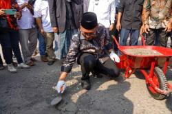 Betonisasi Jalan Warnasari Cilegon, Terwujud Setelah 12 Tahun Direncanakan