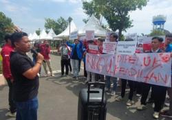 Diduga Ada Penyelewangan Dana, Mahasiswa Kendal Demo Tuntun Transparansi Pembangunan Pasar Weleri