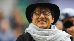 Sang Aktor Kungfu Jackie Chan Tuai Pujian di Jagad Media Sosial