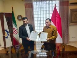 Ketum SMSI Firdaus Tandatangani MoU Bersama Konselor Kebudayaan Iran Ebrahimi