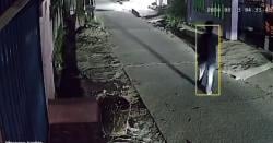 Terekam CCTV, Komplotan Maling Bawa Kabur Mobil Pikap di Cikarang Utara