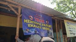 Tekan Penggunaan Knalpot Brong, Satlantas Polres Cianjur Pasang Banner di Bengkel