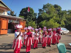 Meriahkan HUT RI ke-79, SDN Padang Baka Gelar Lomba Gerak Jalan Indah