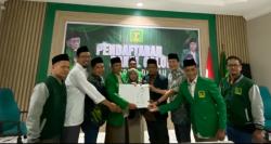 Yophi Prabowo dan Lukman Hakim Terima Surat Rekomendasi PPP, Siap Bertarung di Pilkada Purworejo