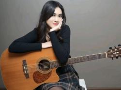 Live Streaming Jadi Panggung Penyanyi Muda, Ardila Mampu Tunjukkan Cara Bermain Musik di Medsos