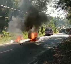 Sepeda Motor Pengangkut BBM Ludes Terbakar, Pengendara Luka-luka