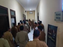 Buntut Tuduhan Oknum LSM ke Kades Klampokan, Puluhan Kades di Probolinggo Audiensi ke Polres