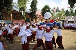 Relawan PEN 7.0 Aceh Merayakan Kemerdekaan HUT RI Bersama Anak Negeri