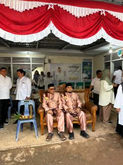 Chek Zainal dan Mulia Rahman diantar Ratusan Abang Becak ke Kantor KIP